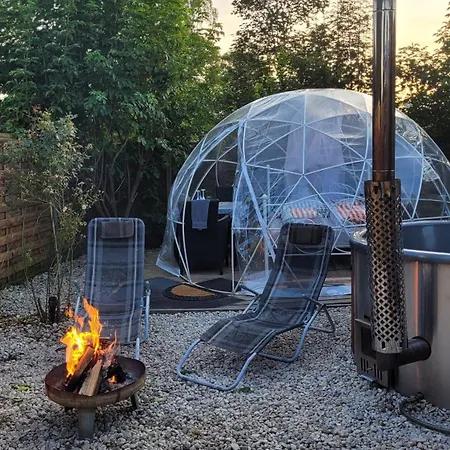 Lyxtält Fichtel-bubble Gegen Aufpreis Mit Hot Tub Und Sauna
